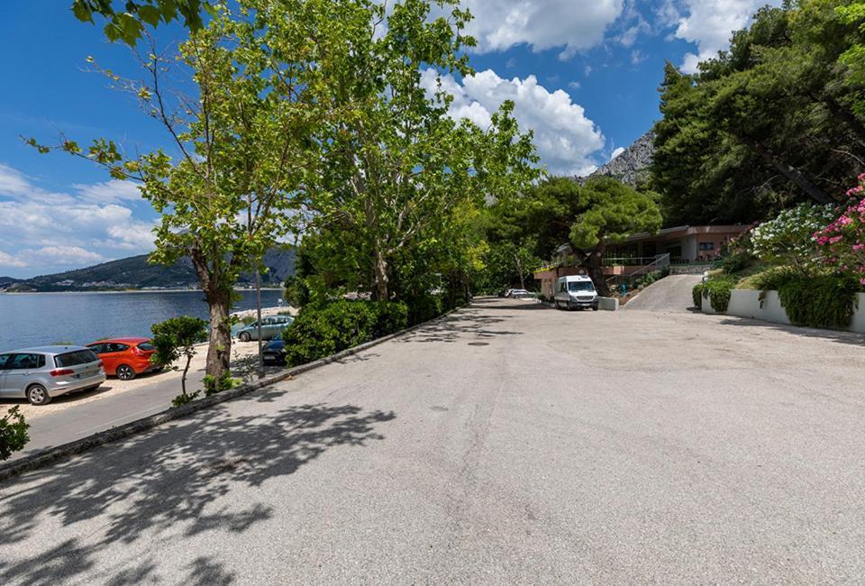 Hotel Tourist Settlement Brzet Omiš Exteriér fotografie