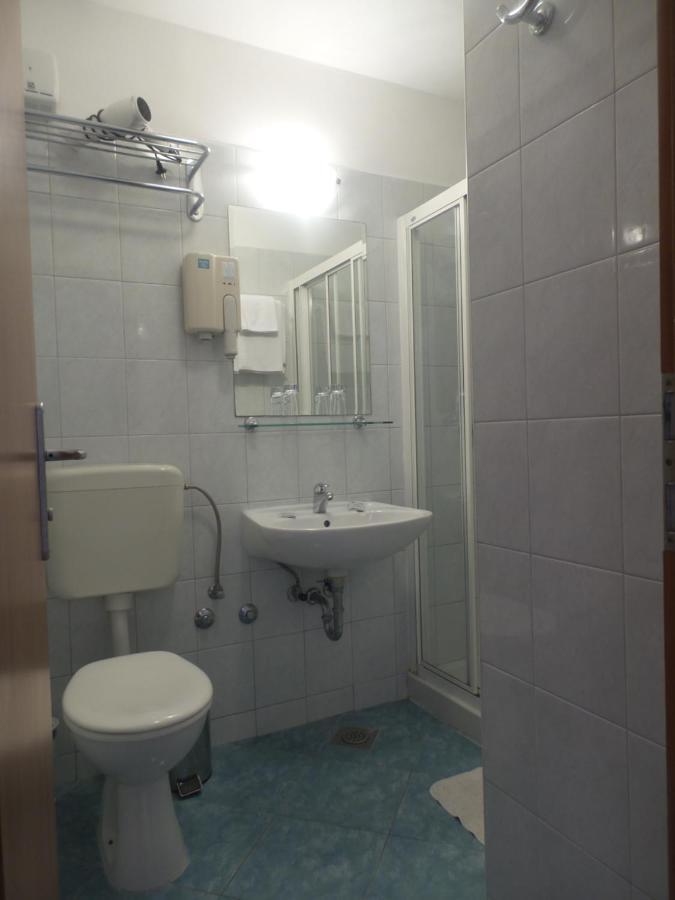 Hotel Tourist Settlement Brzet Omiš Exteriér fotografie